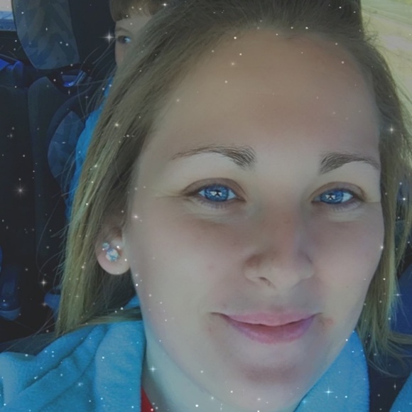 Meet your Posher, Amber - Picture 1 of 1